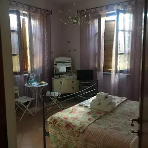 https://a-casa-di-amedeo.hotelitalianriviera.com